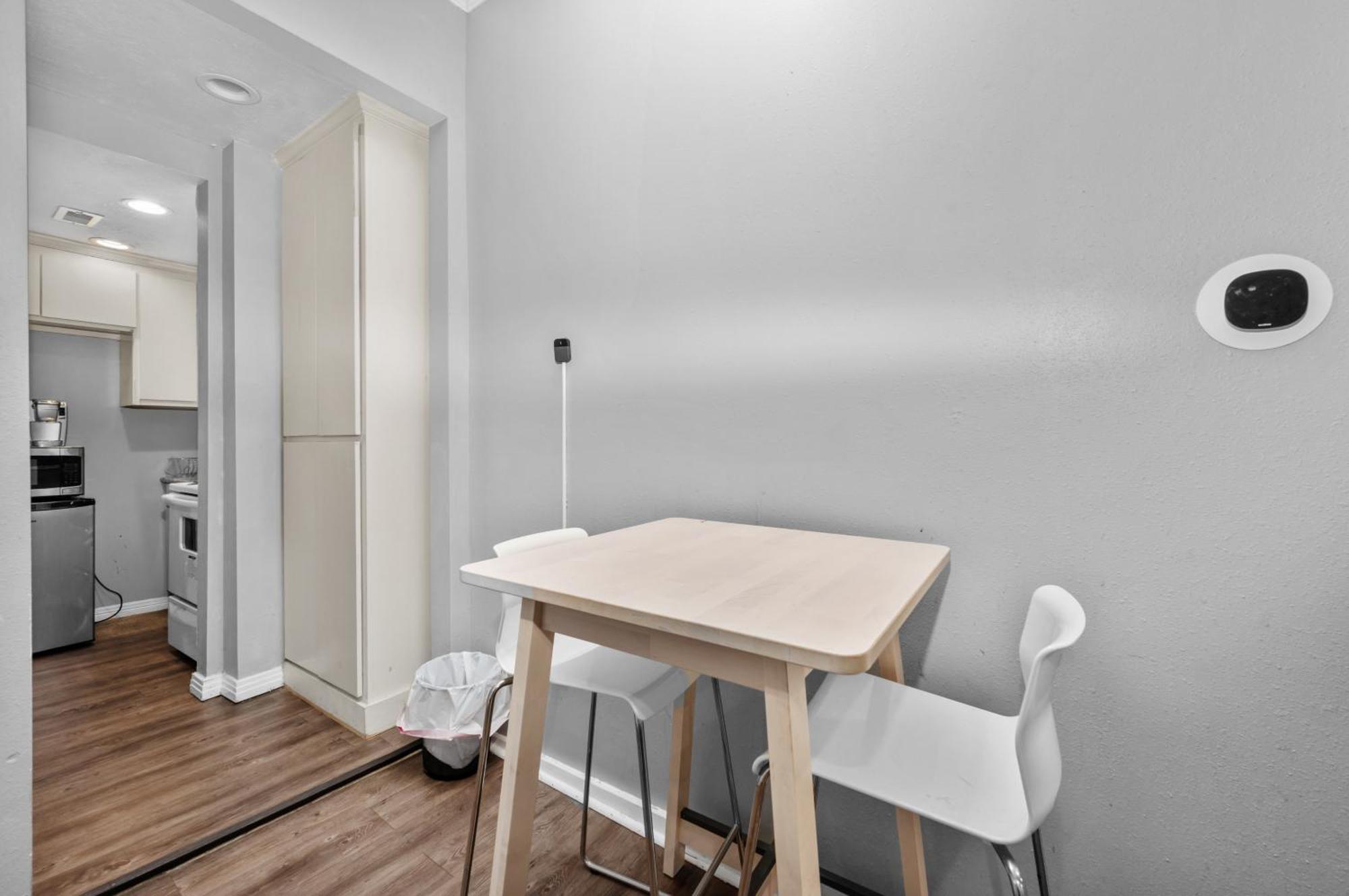 Trendy Montrose 1Br Apartment Хюстън Екстериор снимка