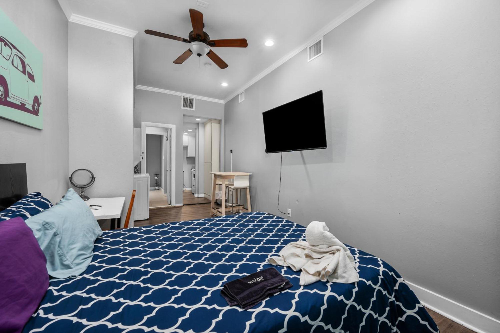 Trendy Montrose 1Br Apartment Хюстън Екстериор снимка